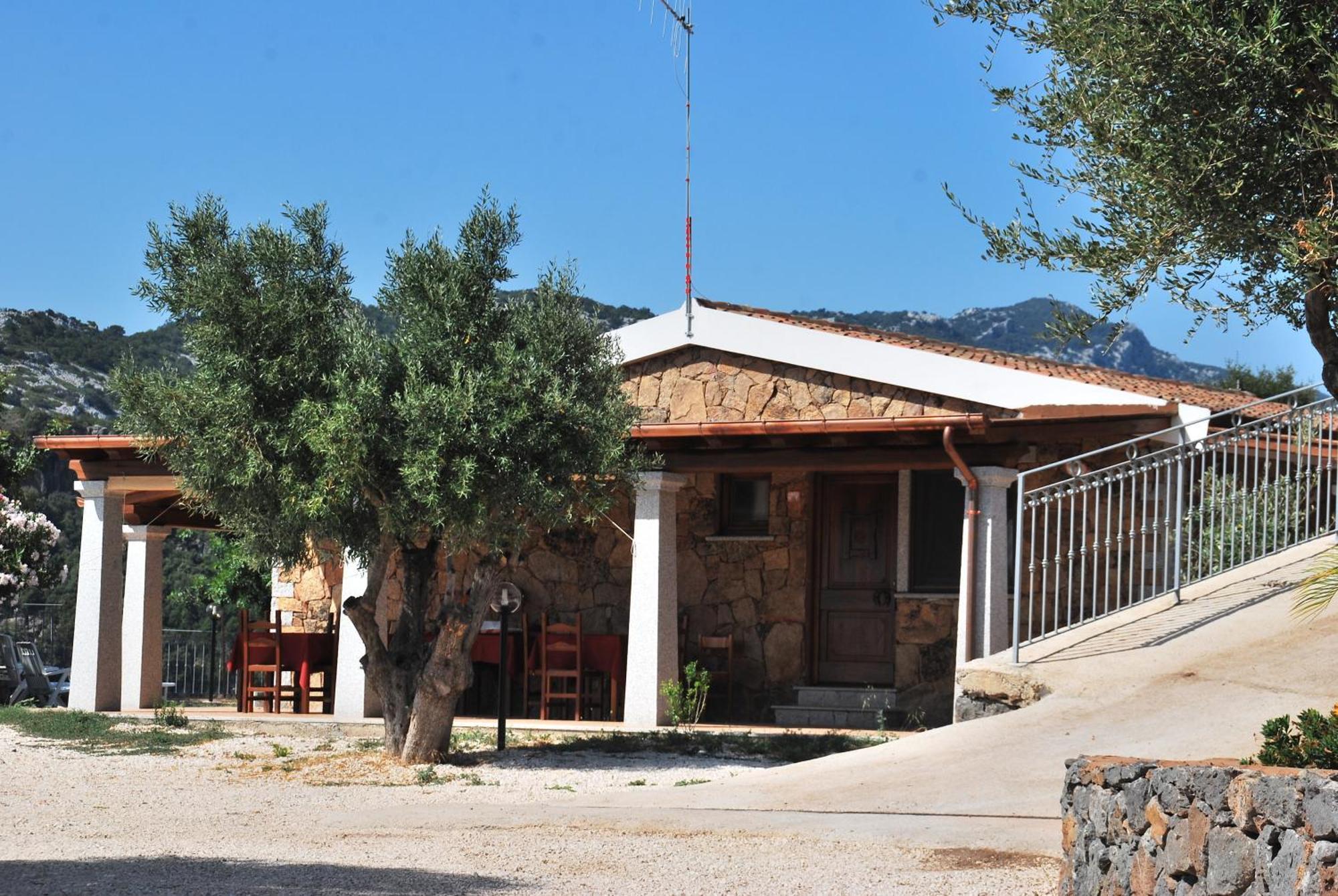 Hotel Turismo Rurale Villa Maria Caterina Cala Gonone Eksteriør billede