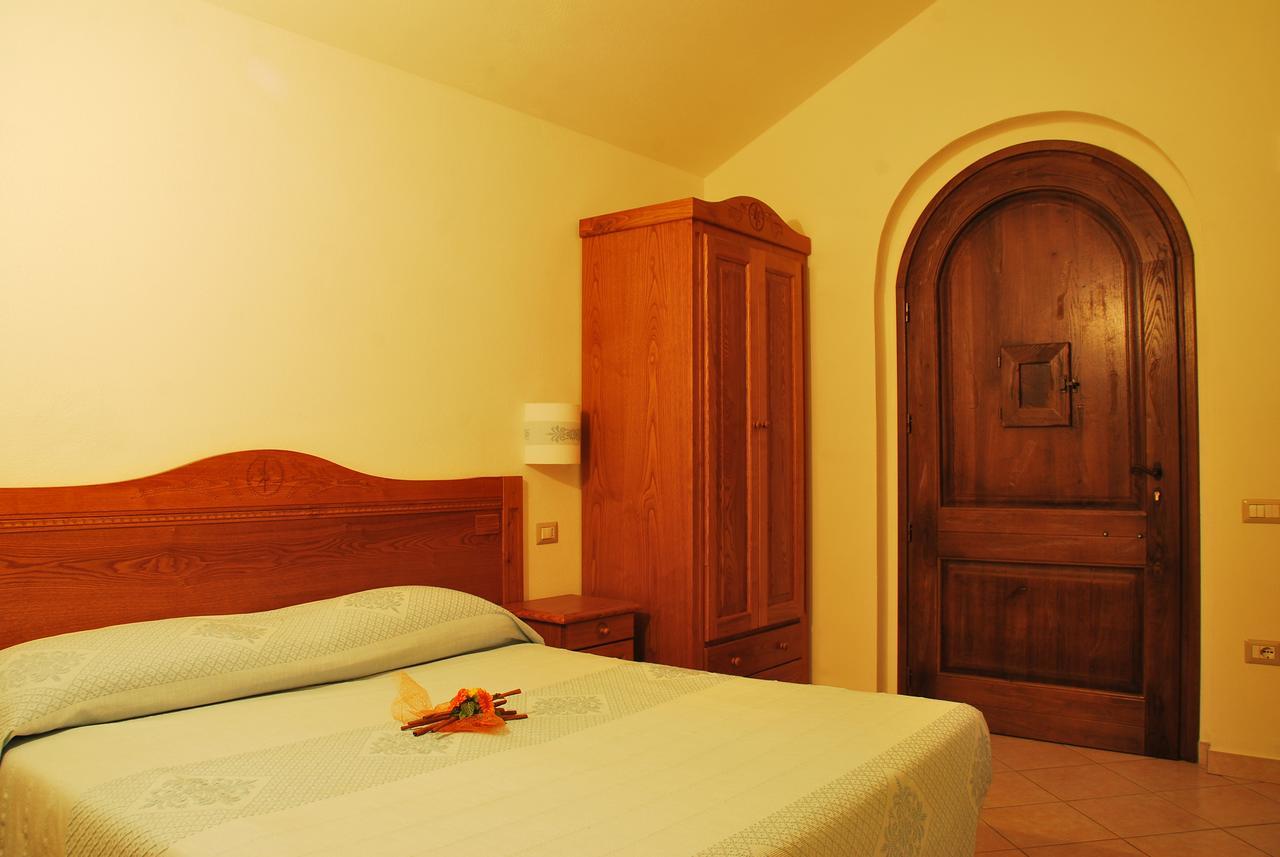 Hotel Turismo Rurale Villa Maria Caterina Cala Gonone Eksteriør billede